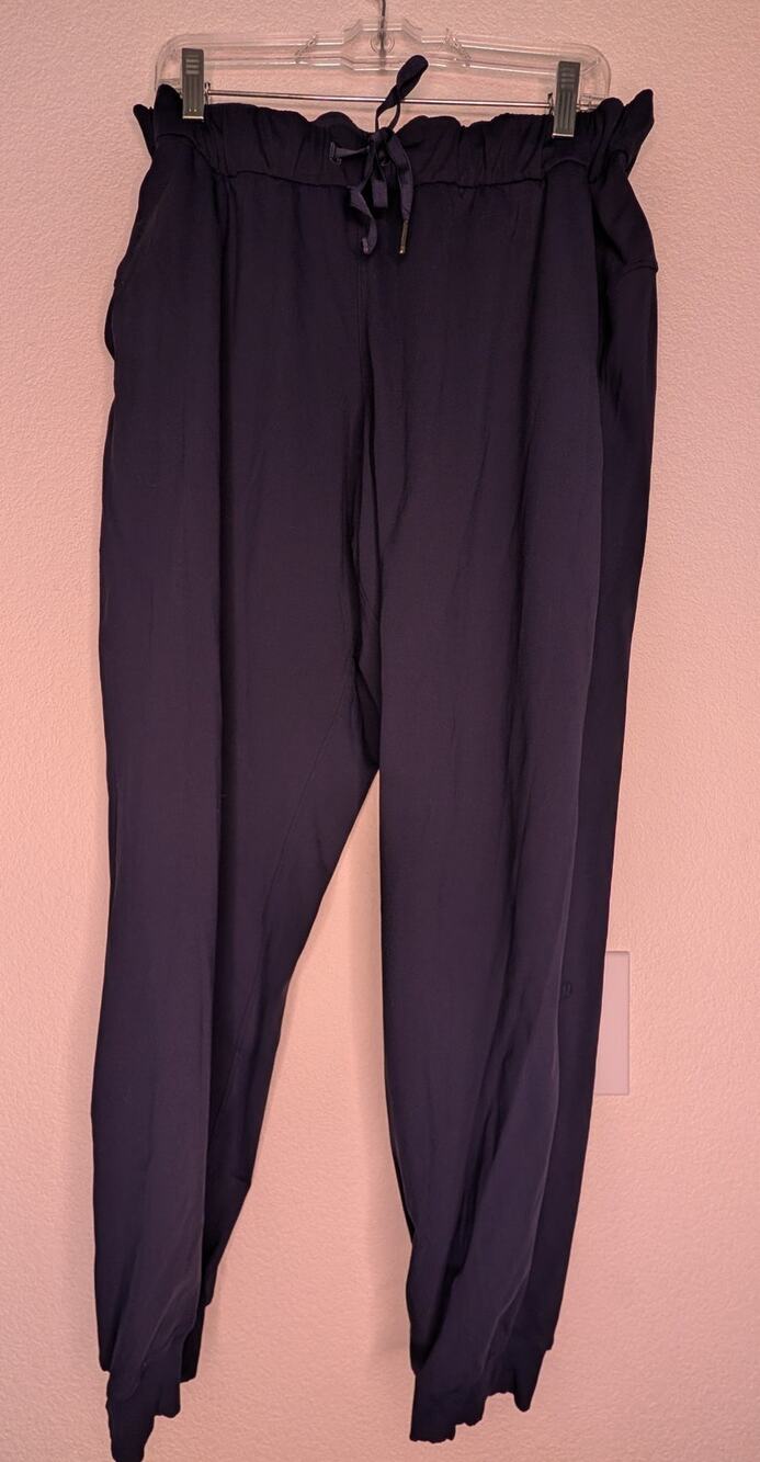 Lululemon Women's Lightweight Hiking Joggers 12 Athleisure Active Gorpcore **